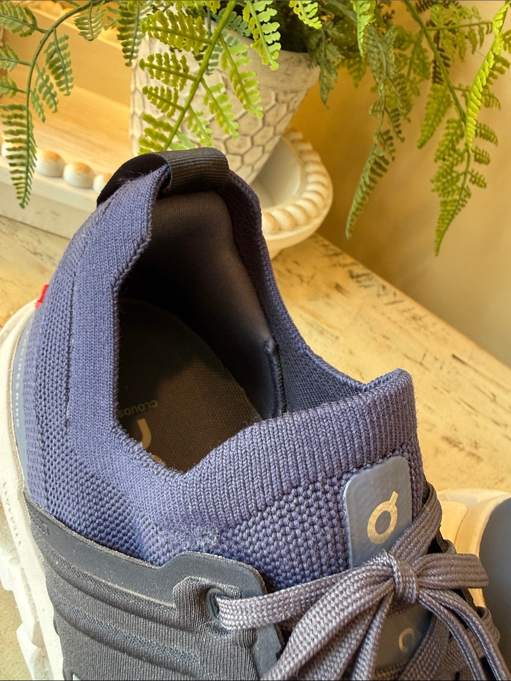 On Cloud Athletic Shoes 👟 - Picture 8 of 13
